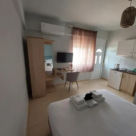 Pavlos Rooms Chrysi Ammoudia Exterior photo