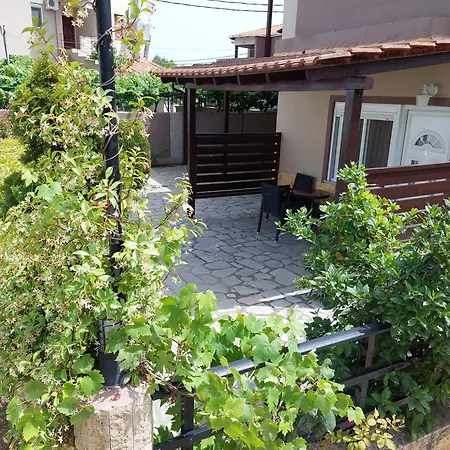 Pavlos Rooms Chrysi Ammoudia Exterior photo