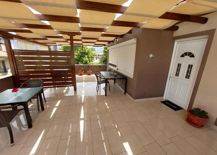 Pavlos Rooms