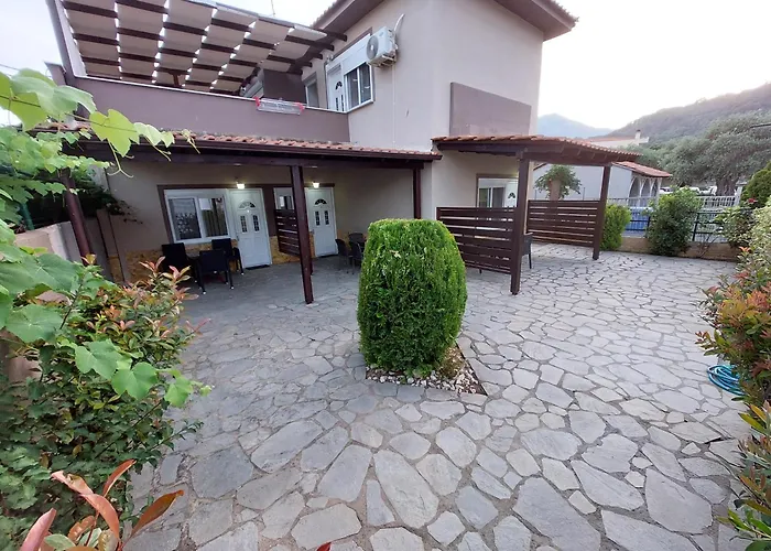 Pavlos Rooms