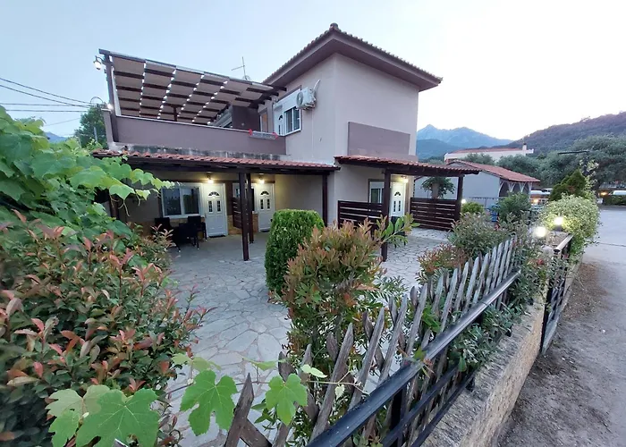 Pavlos Rooms